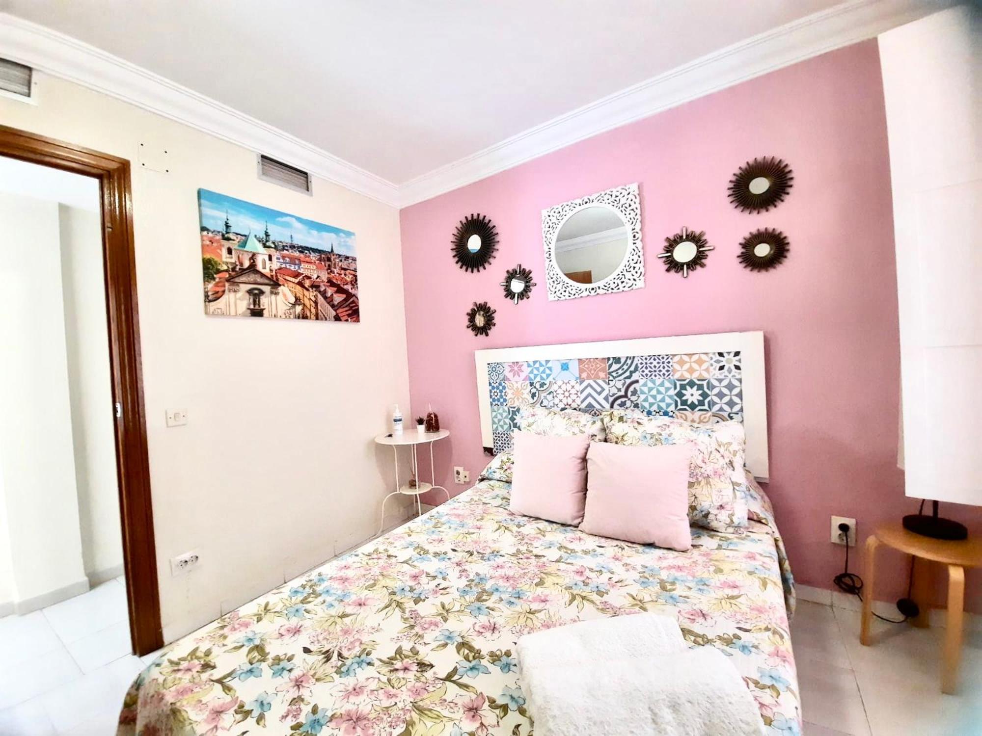 Budget And Cute Rooms With Balcony Sevilla Center Dış mekan fotoğraf