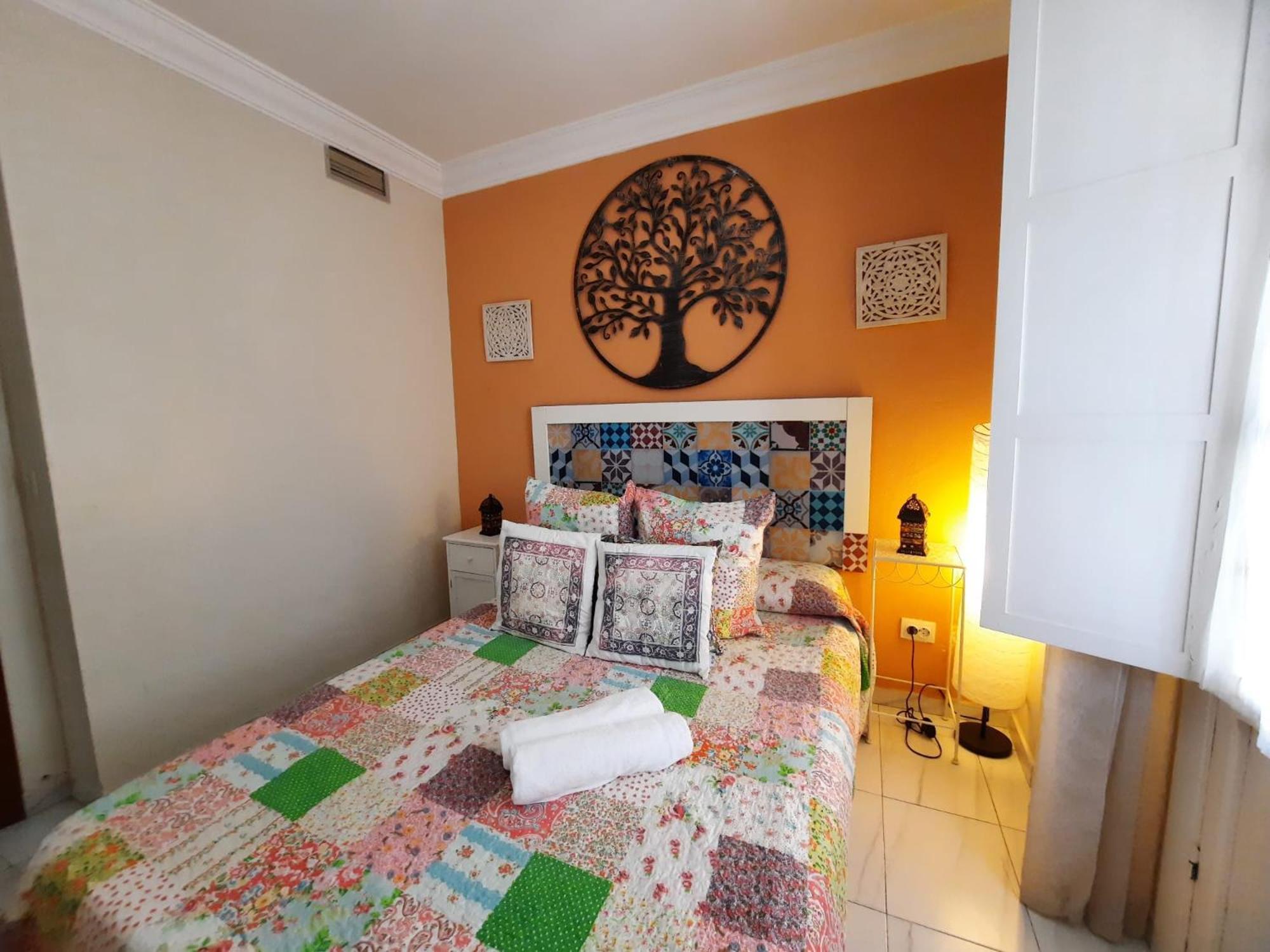 Budget And Cute Rooms With Balcony Sevilla Center Dış mekan fotoğraf