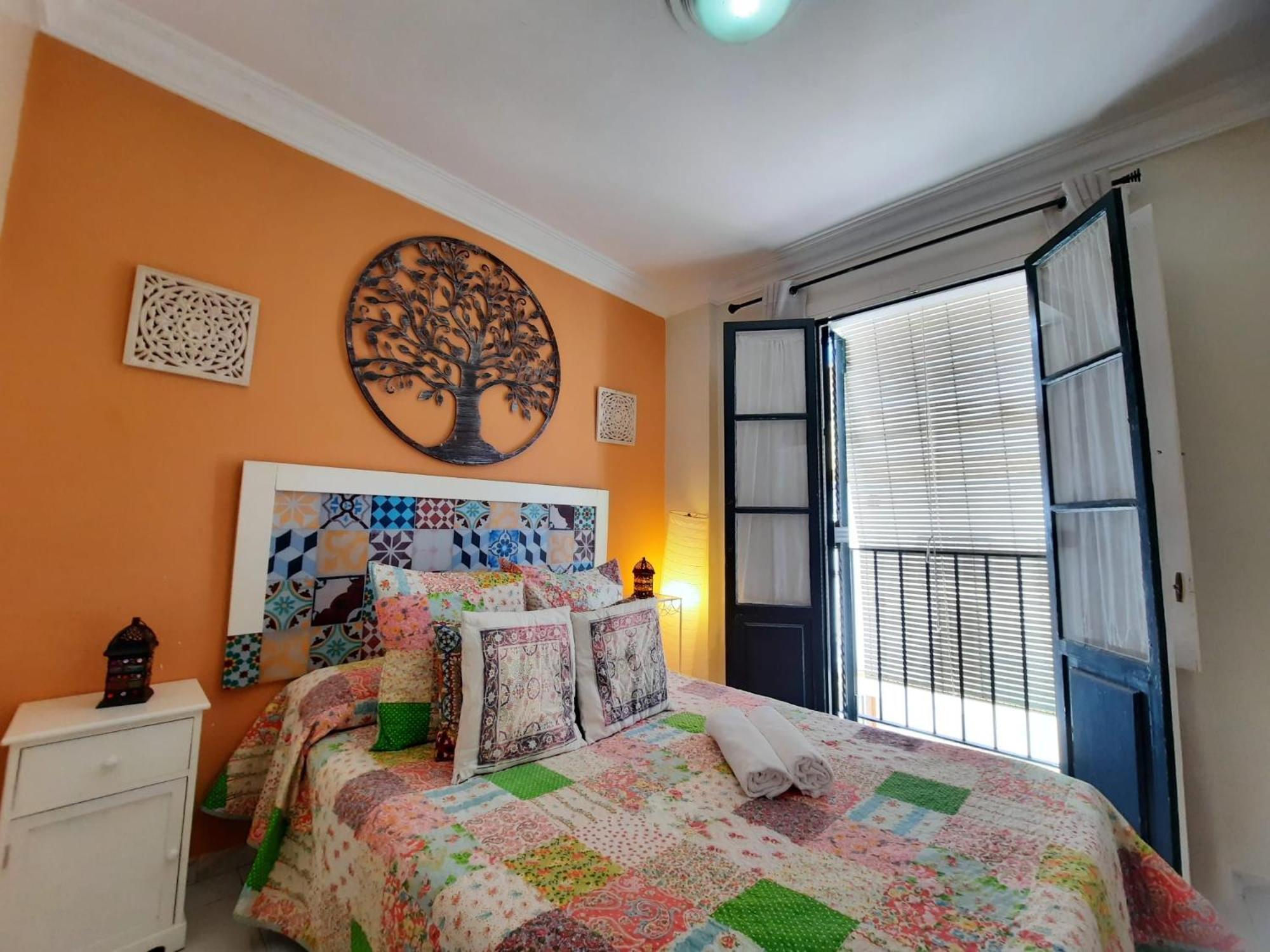 Budget And Cute Rooms With Balcony Sevilla Center Dış mekan fotoğraf