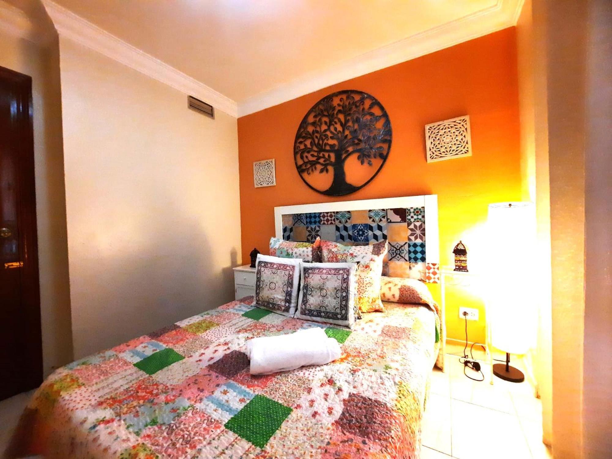 Budget And Cute Rooms With Balcony Sevilla Center Dış mekan fotoğraf