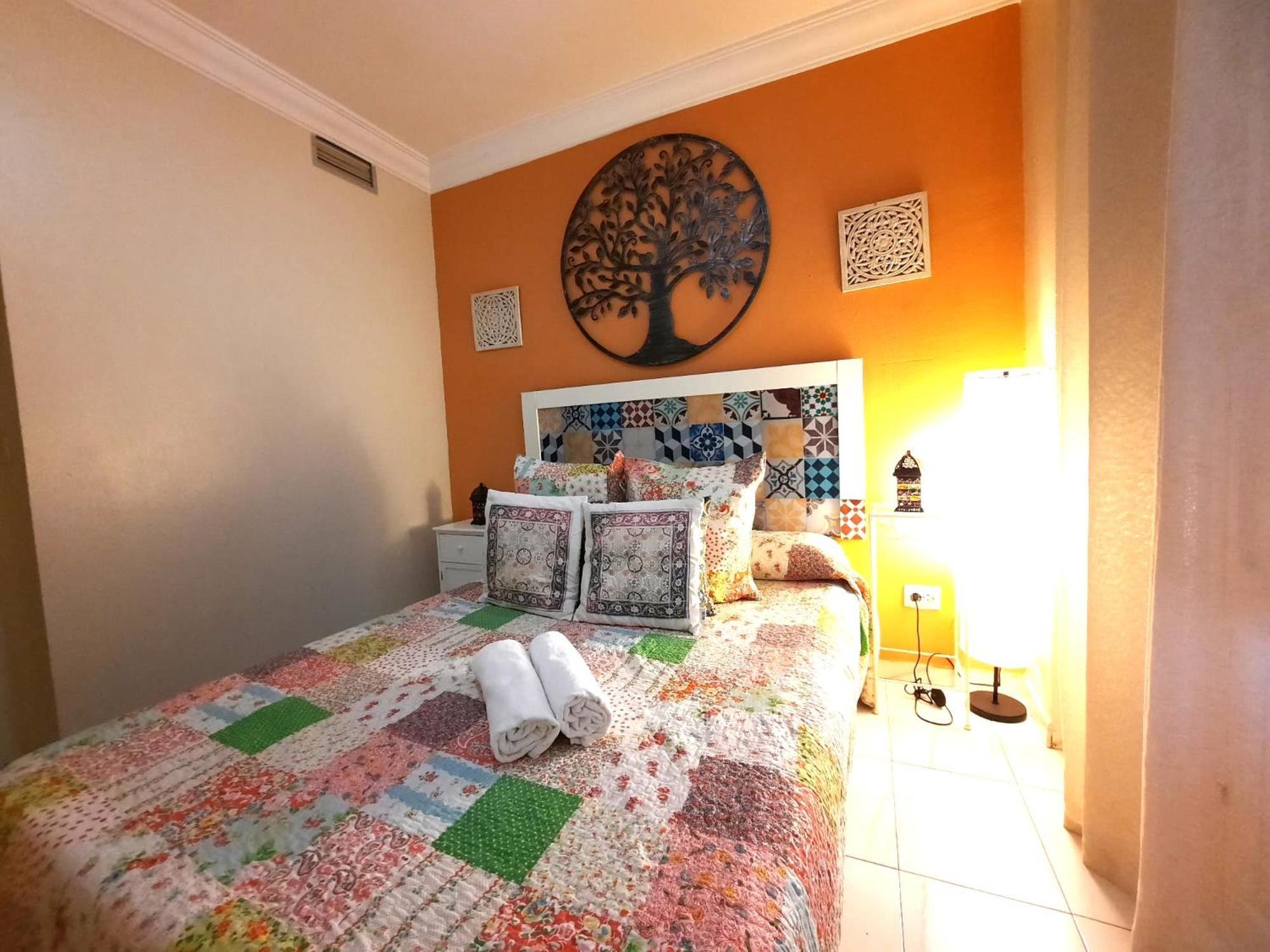 Budget And Cute Rooms With Balcony Sevilla Center Dış mekan fotoğraf